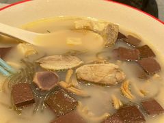 -小杨生煎(金山百联购物中心3楼店)
