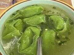 -新镇江酒家(南京西路店)