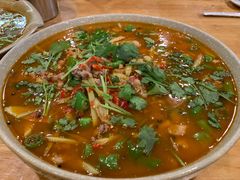 -自贡扛霸子鲜锅兔(江语城店)