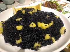 菠萝乌米饭-苏浙徽·农家大院(新吴区新之城店)