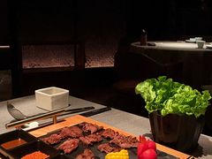 -左庭右院鲜牛肉火锅黑金店(陆家嘴中心店)