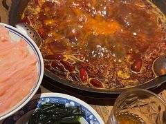 -旧街市鲜货老火锅(大光路店)