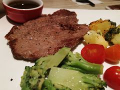 -必胜客(东大桥店)