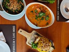 -Chom Cafe and Restaurant