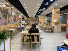 -江城燕子大排档(江汉路步行街店)