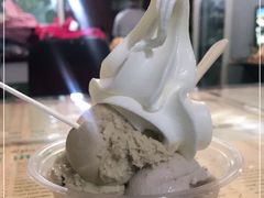 -古老冰山特色冰淇淋店(艾提尕尔店)