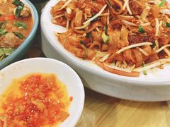 干炒牛河-飨赫驾瓦罐烤鸡(佛岗店)