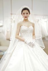 -派丽莫Pellimo原创设计婚纱品牌