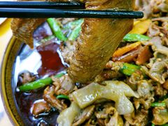 -一品红烧鸭特色川菜(三岔湖店)