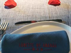 -弦月窗LUNETTE BY AMANDA(复兴路店)