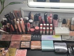 -ME觅妆·定制美妆·彩妆私教(菱角湖店)