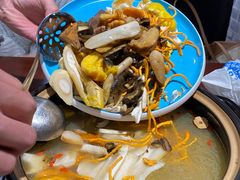 -菌之家·专业纯野生菌火锅·特色炒菌