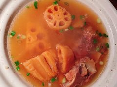 -洞庭土菜小炒馆(易发广场店)