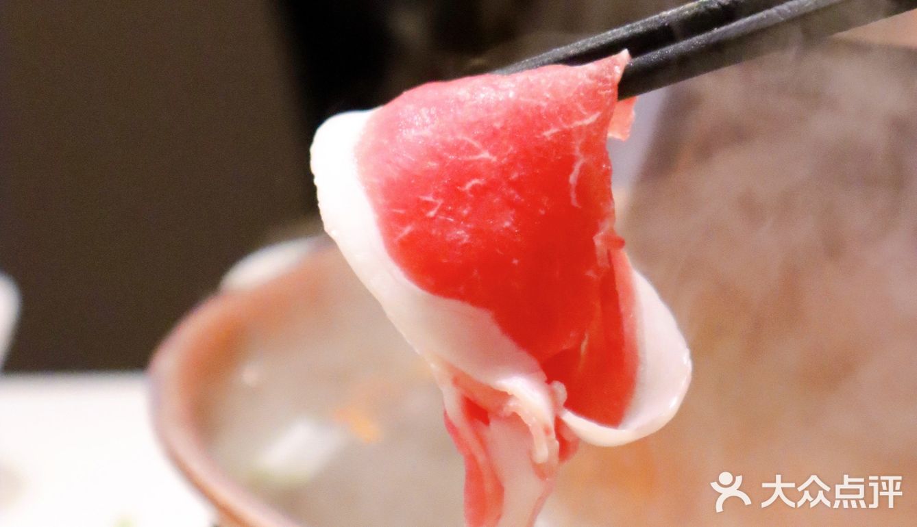 晚上排队超长酱料好评好评!不管是芝麻酱+韭花酱