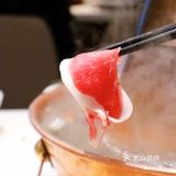 晚上排队超长酱料好评好评!不管是芝麻酱+韭花酱