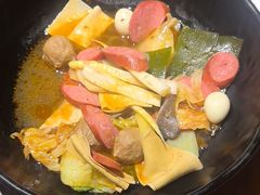 -万记麻辣烫国展总店