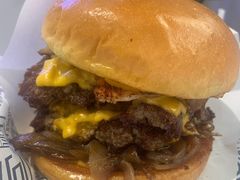 -TRIPS BURGER(大钟寺店)