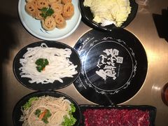 -左庭右院鲜牛肉火锅(新梅广场店)