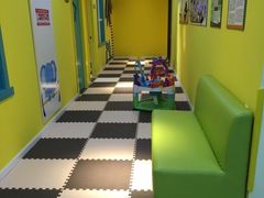 -爱萌盟婴童成长中心(泛悦店)