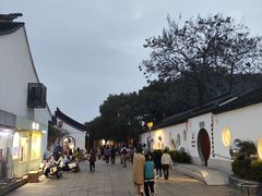 -苏州观前街亚朵酒店