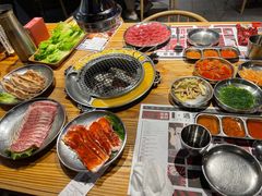 -青瓦炭韩潮烤肉(花园道店)