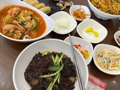 -贵宾庄炸酱面·韩式料理(高区店)