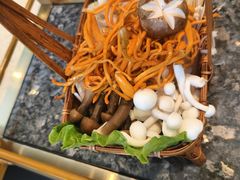 -一席地·本地鸡窝·杭帮鸡火锅(萧山银隆百货店)