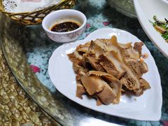 薰肚片-大梁骨头馆·酱骨老菜(友好店)