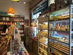 -猫的天空之城概念书店(西塘古镇店)