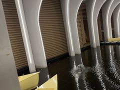 -涨巢·潮玩水疗局