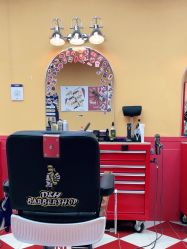 -Devilhands Barbershop男士理容店