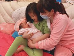 -爱的果实月嫂育婴师(世纪东方店)