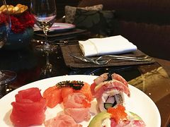 自助餐里的寿司-深圳四季酒店·馥自助餐厅