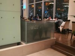 -上海浦东假日酒店逸庭咖啡厅