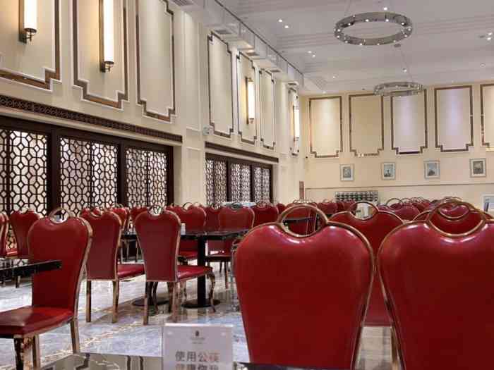 吉林义德源大酒店-"地理位置特别好,我特别喜欢的.它家的室内.