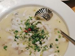 -严记小天府酸菜鱼(西四路店)