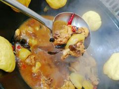 小鸡炖蘑菇-炮爷东北铁锅炖(棠安路店)