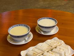 -周大娘牛乳(旧寨古村总店)