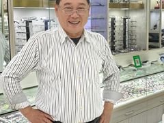 -朱师傅眼镜·蔡司·依视路·尼康(市先进店)