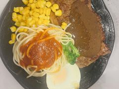 -汤姆家的牛排意面披萨(新城市广场店)