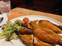 嫩烤整只法国春鸡-Golden Lily河内巴黎法越料理餐厅(建国西路店)