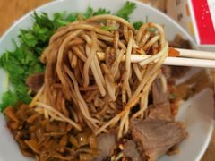 -王拐拐热干面·武汉三鲜豆皮(徐家汇店)