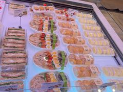 -巴黎贝甜(大宁国际商业广场店)