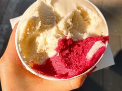 雷司令煮啤梨-Dip in Gelato(富民路店)