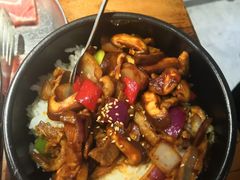 石锅香菇牛肉饭-原始泥炉烤肉(总店)