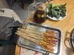 -茸梅路右拐龙虾-农家菜(松江店)