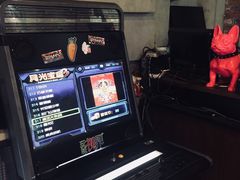 -马路牙子烧烤音乐酒馆(望京店)