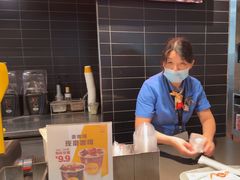 -麦当劳(中山公园龙之梦店)