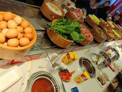 -龍歌自助小火锅(市南金茂湾店)