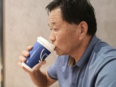 -瑞幸咖啡(外滩SOHO店)